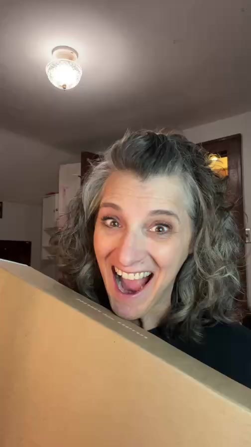 I’m m so excited to share this unboxing with you!  It’s time to MAKE a positive change. I’m not waiting for the new year. Want more information about our accountability group or how to learn more? Message me!