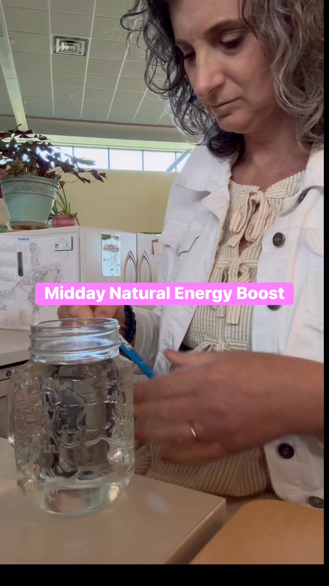 Why ENERGIZED is Different from other “energy” drinks and is my go-to boost⚡ Slow-release caffeine – Made from whole coffee fruit extract for a gentle, sustained boost—no jitters, no crash.🌿 Ginseng-plural peptides – Help you recharge naturally, support your mood, and fight fatigue at the cellular level.🧠 Mind & body support – Balanced energy that helps you stay productive and upbeat—even on your busiest days.🚫 No synthetic additives – Just clean, plant-powered ingredients that work with your body.🌴 Pair it with Tropical HYDRATED for the ultimate feel-good fuel. Coconut water powder, ionic minerals, and glycine make every sip taste like a vacation—while delivering deep cellular hydration.👉 What could YOU accomplish with steady energy and smarter hydration?